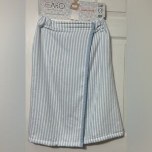 CARO Home Women Bath Towel Wrap Blue Stripes  Adjustable Velcro Cotton NEW